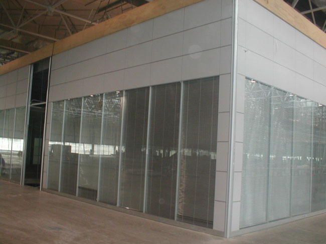 High wall glass case