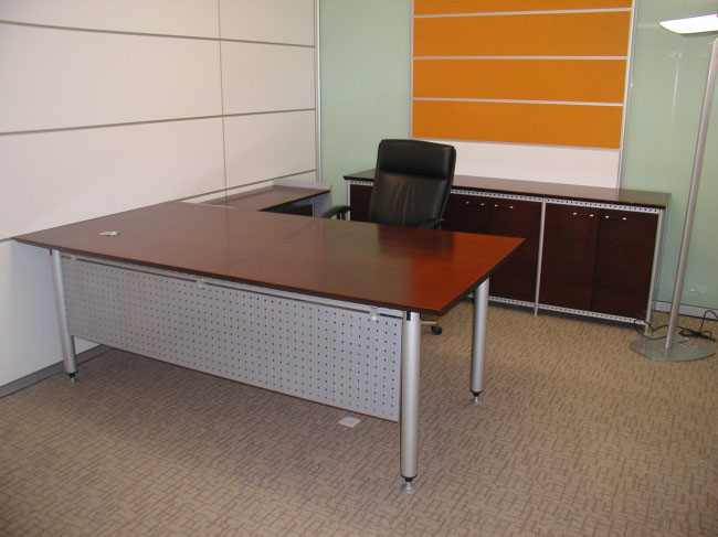High wall glass case
