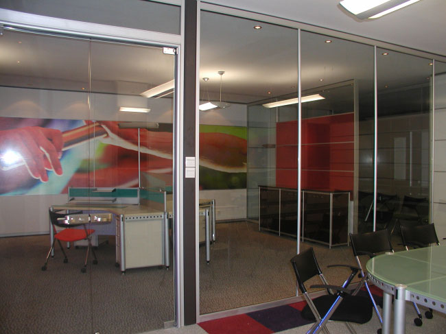 High wall glass case