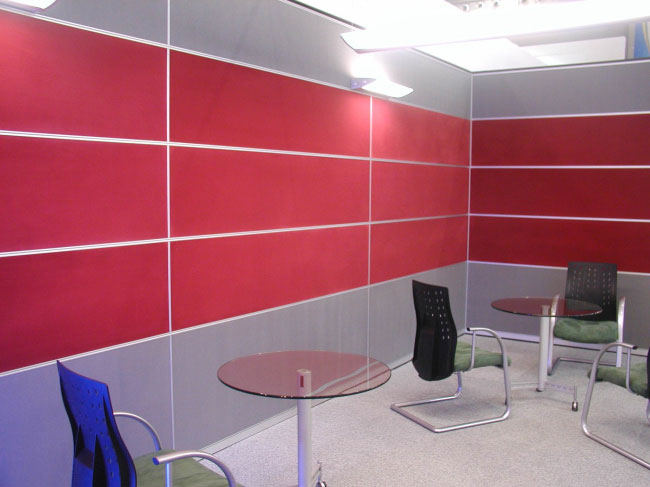 High wall glass case